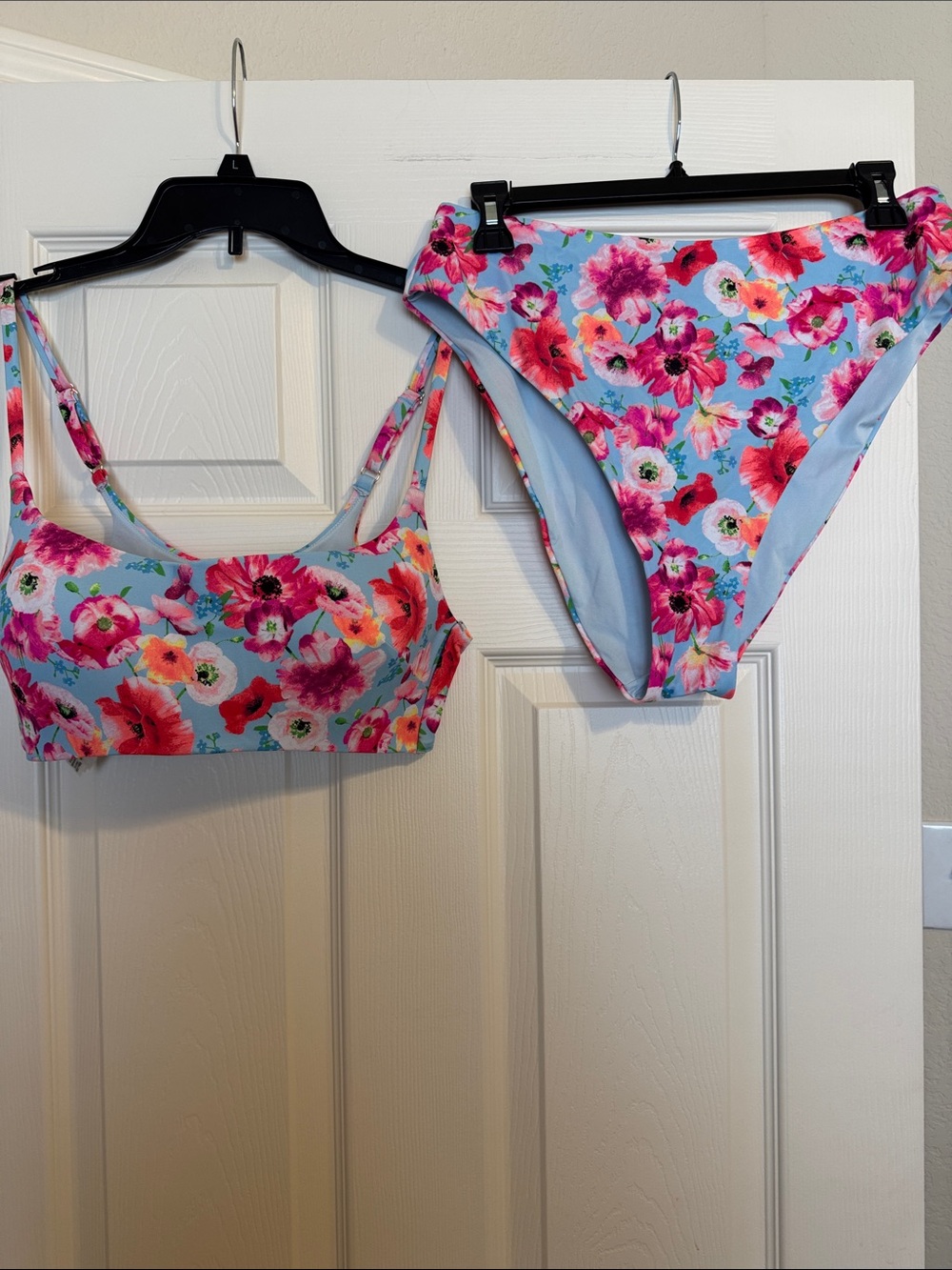 Victoria's Secret Light Blue Floral Bandeau Bikini SWIM SET